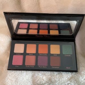 Violet Voss Essentials Eyeshadow Pallet